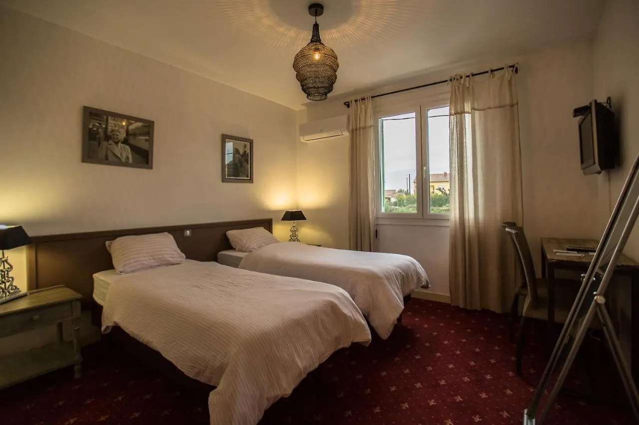 Le Plan B - Hotel 3 Etoiles - Restaurant Ruoms 0*,